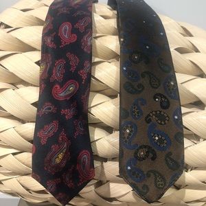 Set of 2 Ties